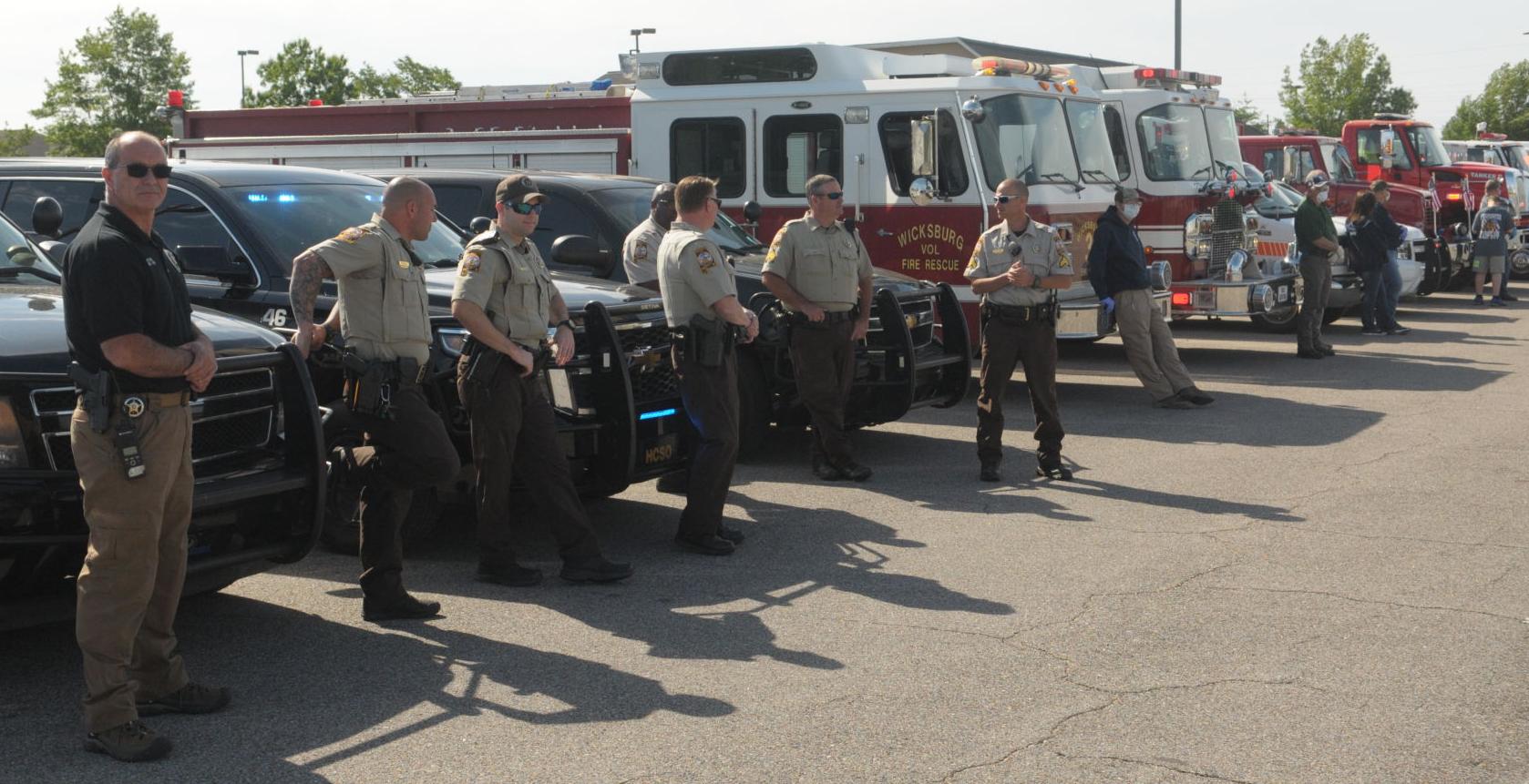 First responders give rolling salute to local health care workers